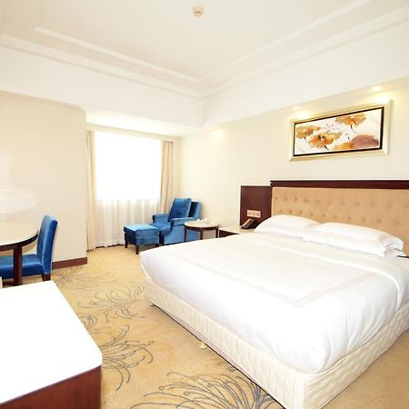 Overseas Chinese Friendship Hotel Guangzhou Bagian luar foto