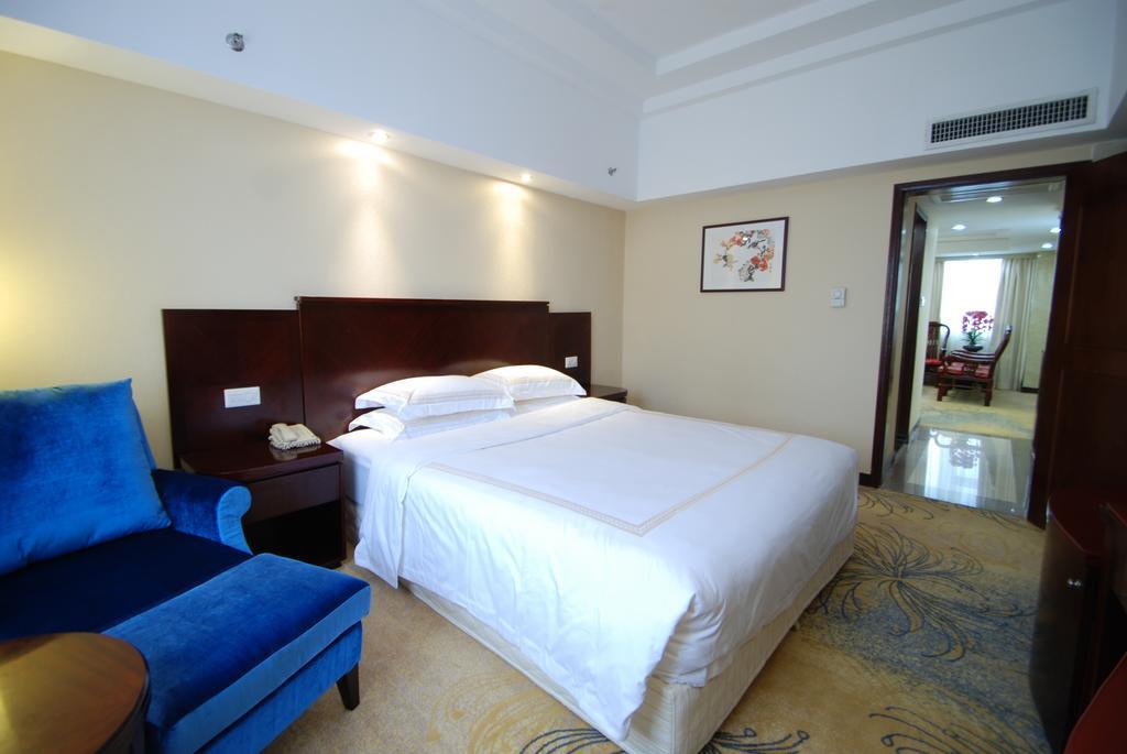 Overseas Chinese Friendship Hotel Guangzhou Bagian luar foto