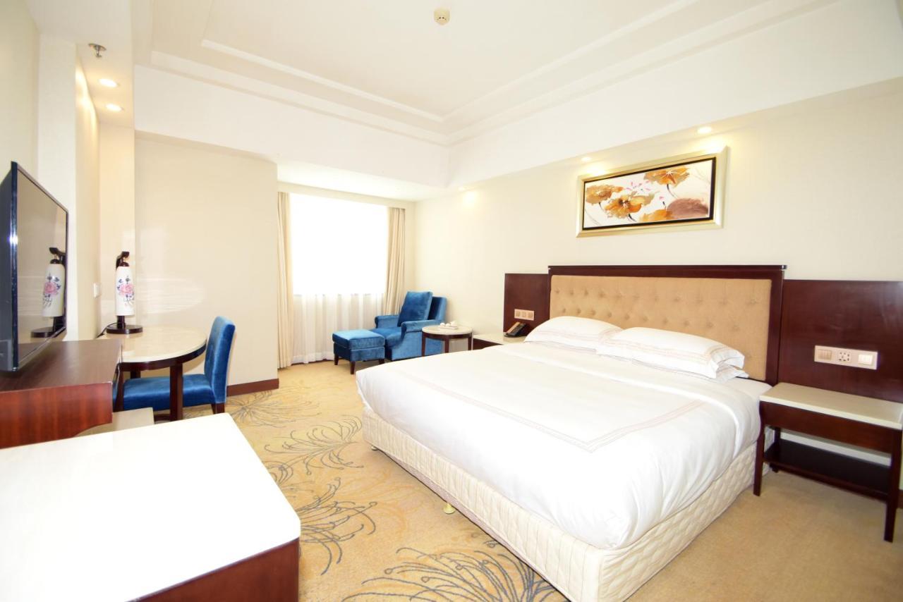 Overseas Chinese Friendship Hotel Guangzhou Bagian luar foto