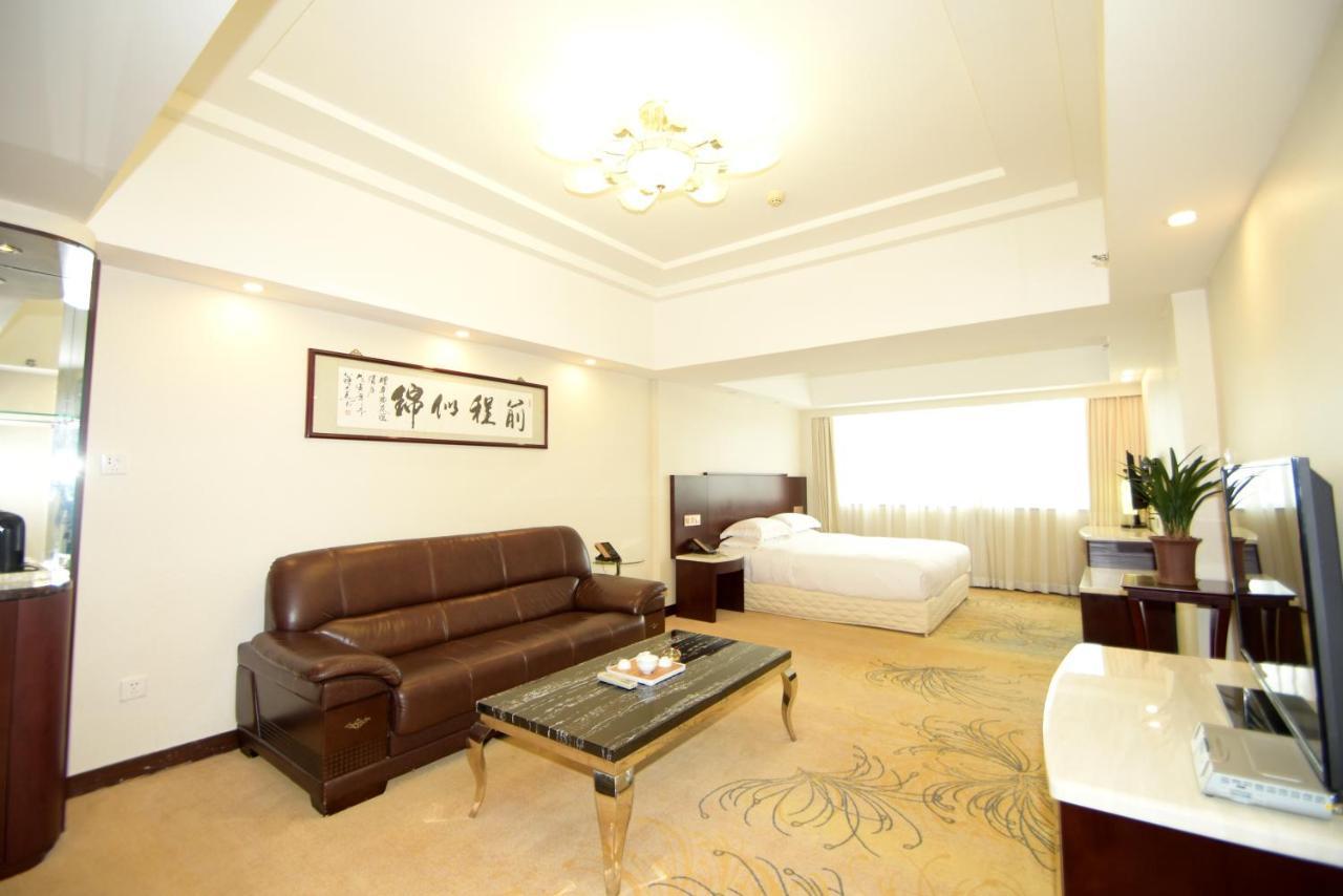 Overseas Chinese Friendship Hotel Guangzhou Bagian luar foto